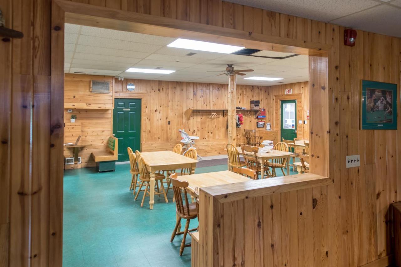 Madawaska Lodge-Cottage ภายนอก รูปภาพ